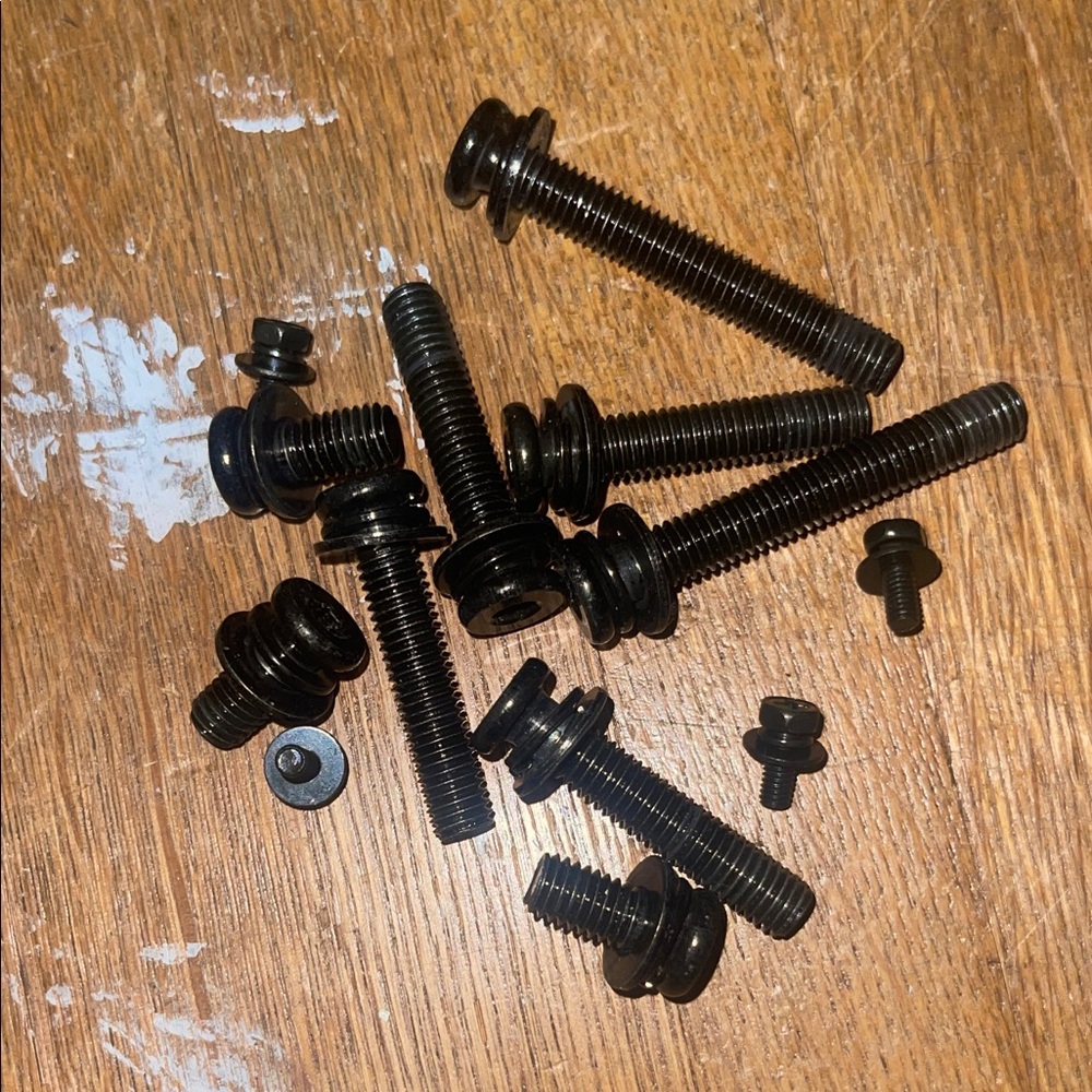 Assorted Bolts with washers - Picture 2 of 9